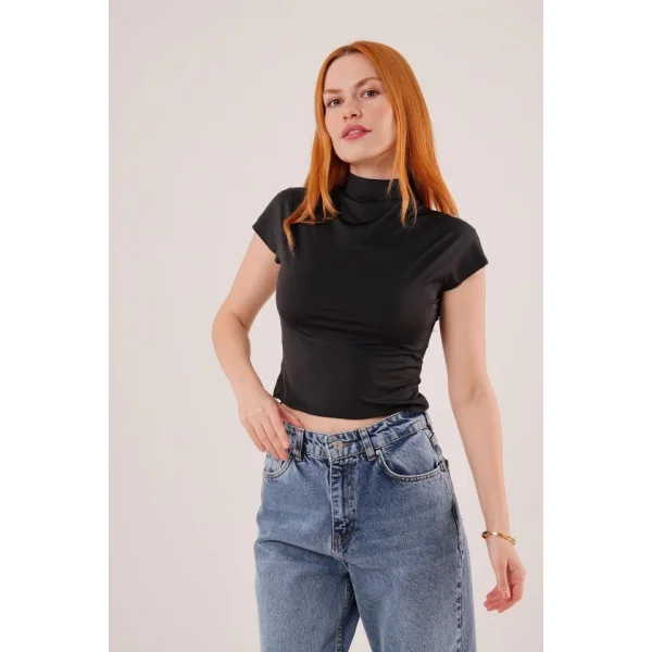 Boğazlı Parlak Kumaş Siyah Crop