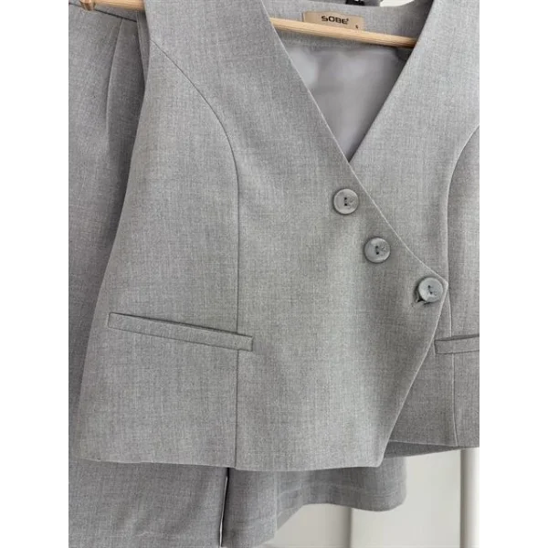 Çapraz Düğmeli Ve Bermuda Şortlu Yelekli Takım 10171