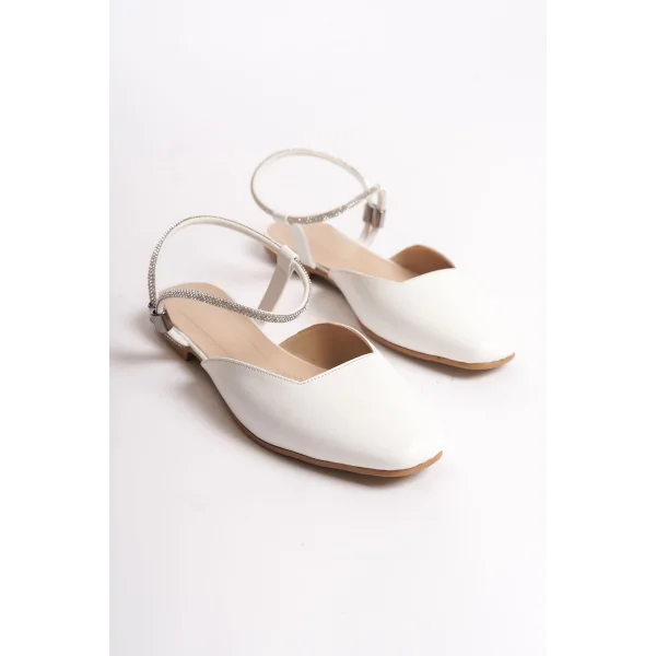 CAROLINE Lastikli Ortopedik Rahat Taban Bilekten Taş Detaylı Kadın Babet Ayakkabı  CKT - Beyaz