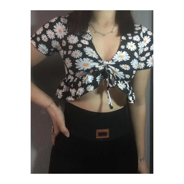 Çiçek Desenli Gipeli Bluz