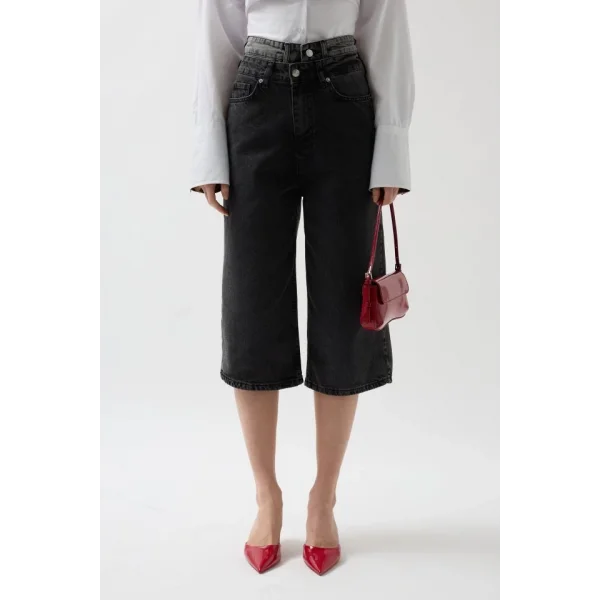 Çift Kemerli Bermuda Denim Şort