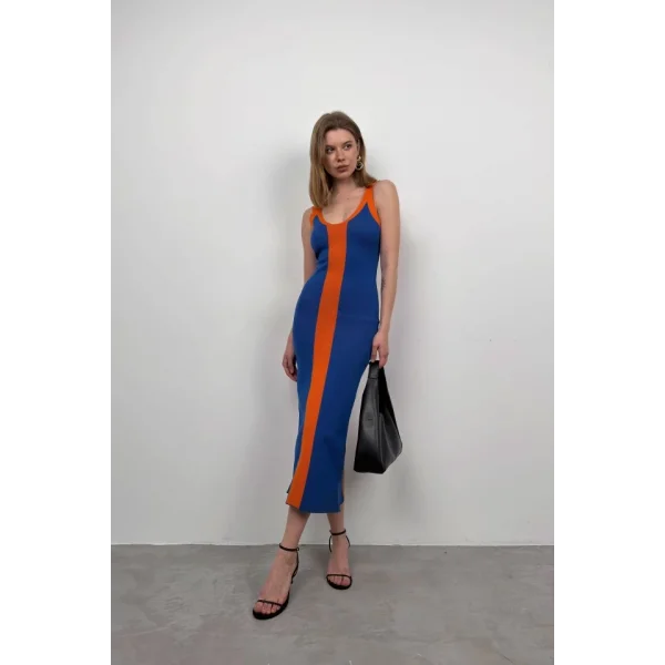 Çift Renk Yırtmaç Detay Elbise
