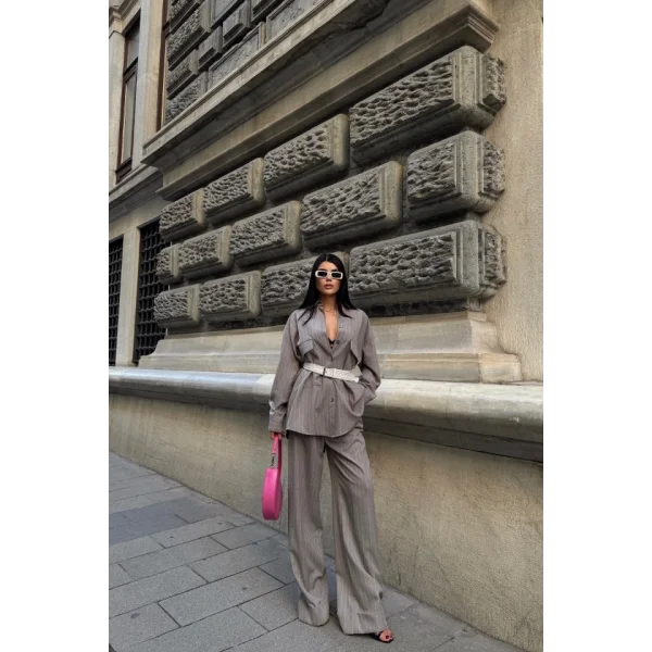 ÇİZGİLİ ARKA TASARIM  DETAYLI  GÖMLEK-PANTOLON TK - Gri