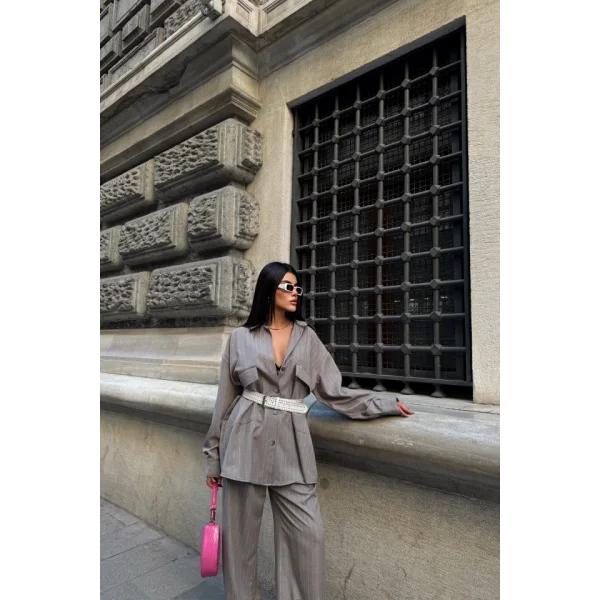 ÇİZGİLİ ARKA TASARIM  DETAYLI  GÖMLEK-PANTOLON TK - Gri