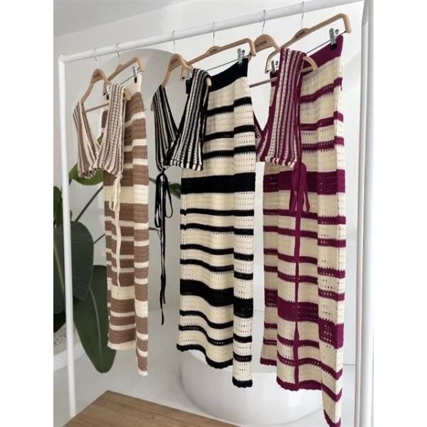 Çizgili Bikini Üst Ve Etek Triko Takım 10110