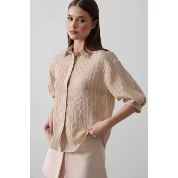 Çizgili Gömlek  Taş