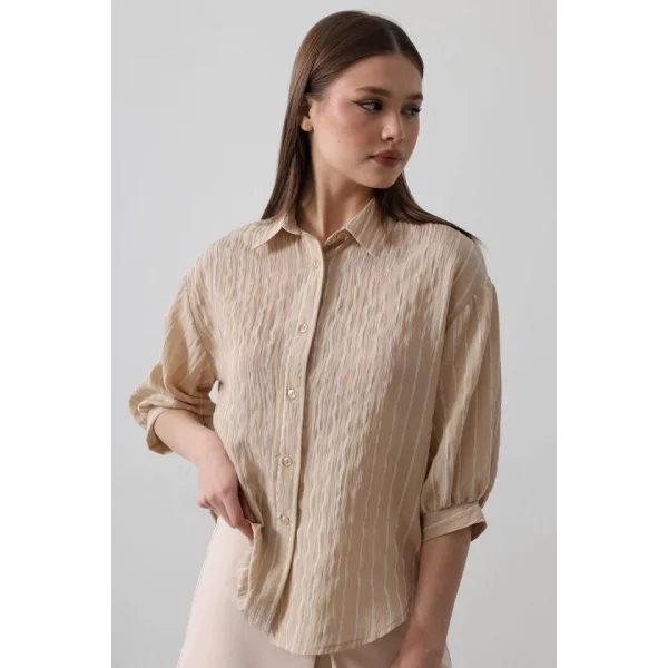 Çizgili Gömlek  Taş