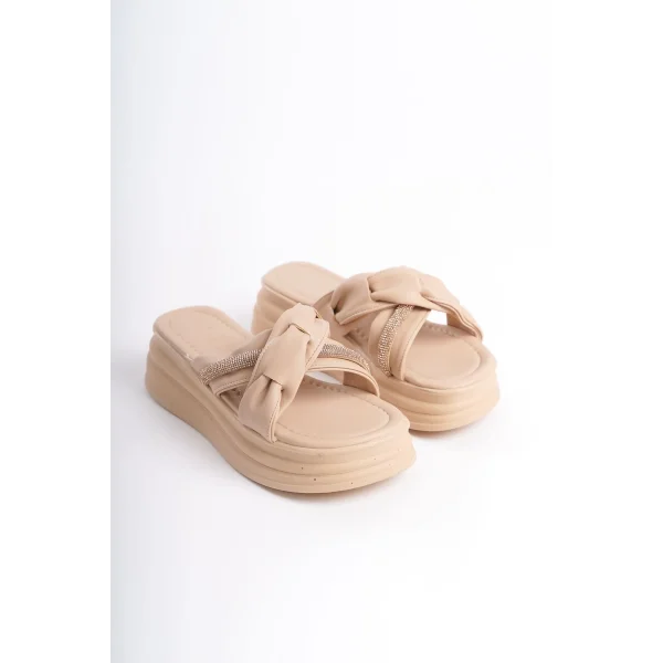 CLARA Düz Topuklu Kurdele Desenli Taşlı Kalın ve Ortopedik Taban Kadın Terlik  CTT - Ten