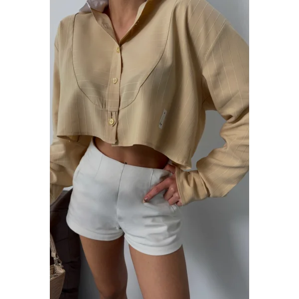 CROP GÖMLEK BEYAZ YAKA VE ETİKET DETAYLI - Bej
