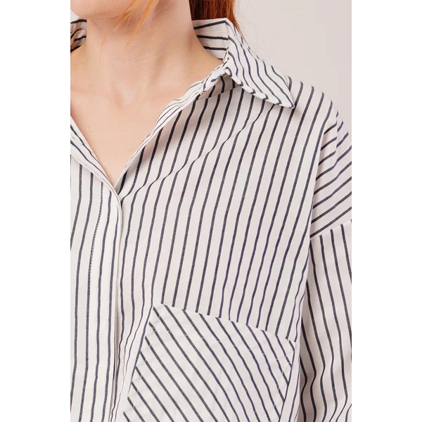 Crop odel Cepli Ve Çizgili Beyaz Gömlek