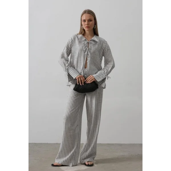 Çzgili Bağlamalı Pantolon Takım - Siyah