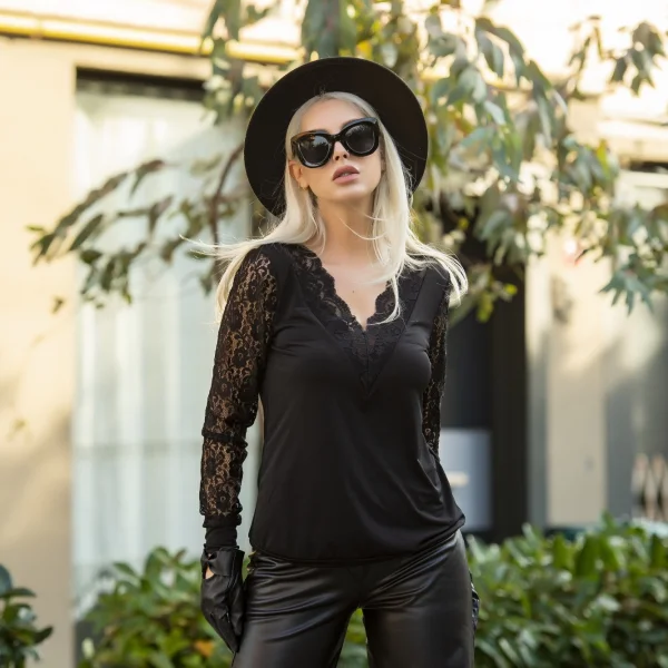 Dantel Detay Janes Sandy Kumaş Bluz