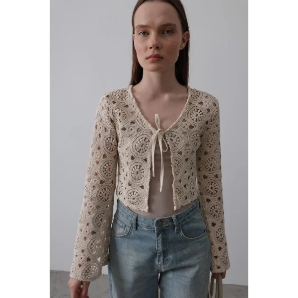 Dantelli Önü Bağlamalı Bluz - Natür