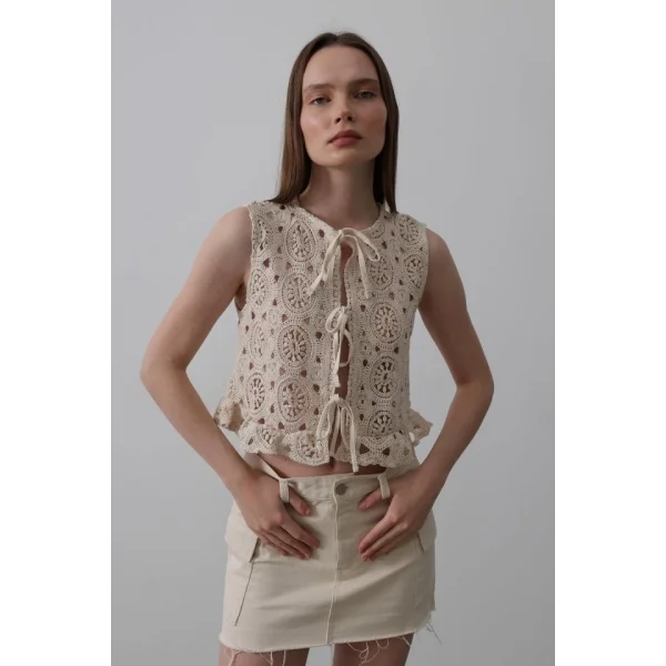 Dantelli Önü Bağlamalı Yelek - Natür