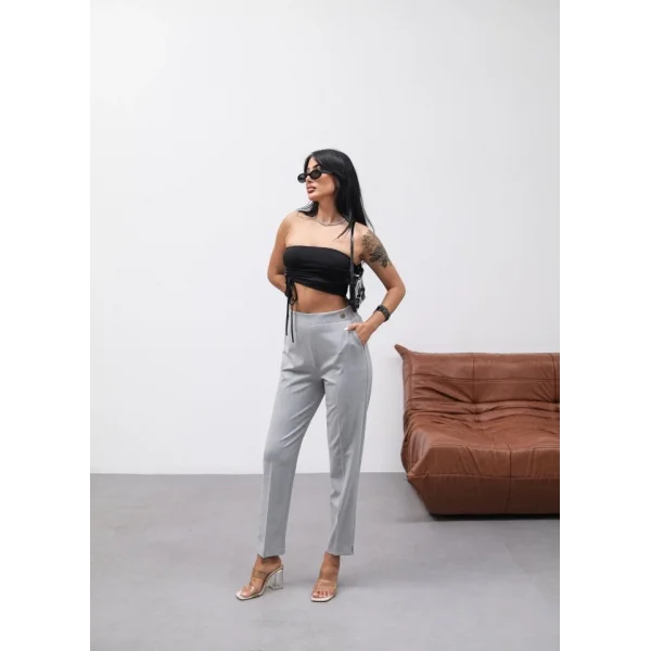 Dekorati̇f Düğmeli̇ Arka Bel Lasti̇kli̇ Pantolon