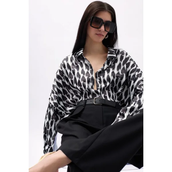 Desenli Crop Gömlek