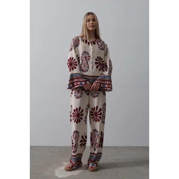 Desenli Kolları Volanlı Pantolon Takım - Kırmızı