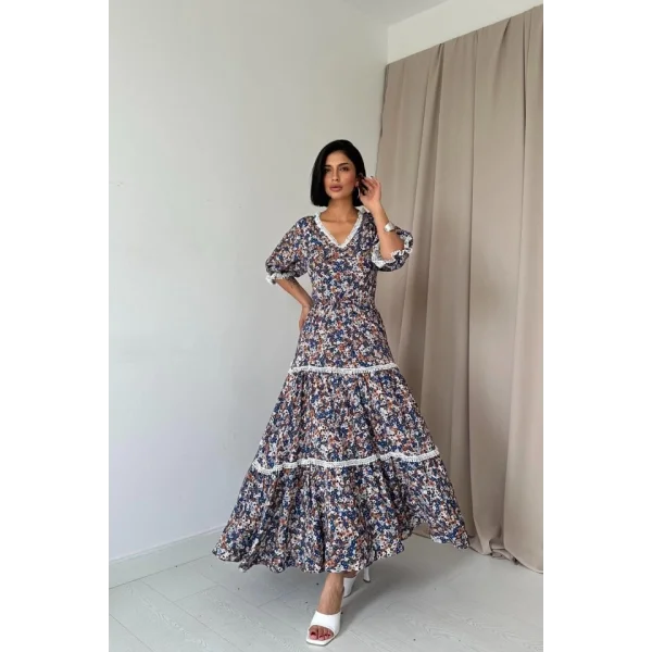 Desenli Sırtı Dekolteli Brode Elbise