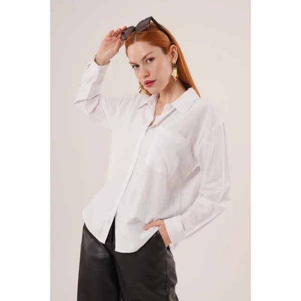 Desenli Tek Cepli Klasik Kesim Düğmeli Beyaz Gömlek