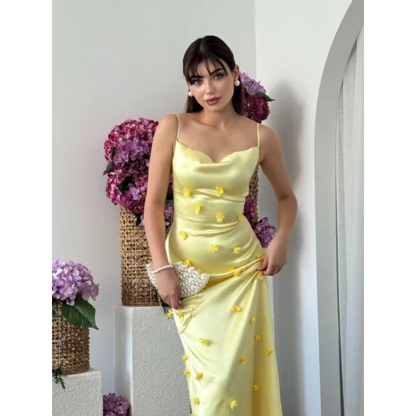 Dora Çiçek Detaylı Elbise