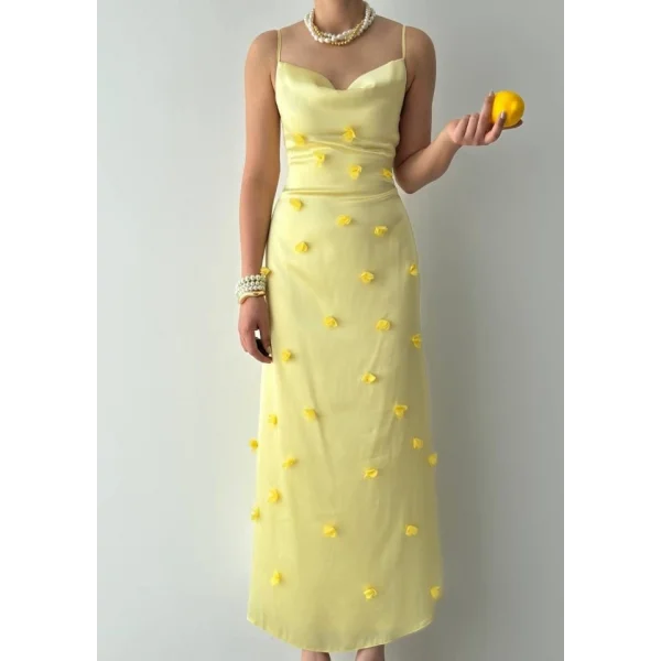 Dora Çiçek Detaylı Elbise