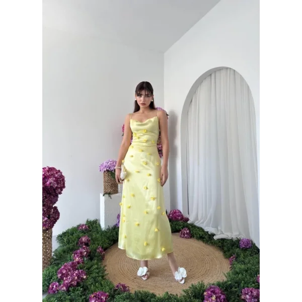 Dora Çiçek Detaylı Elbise