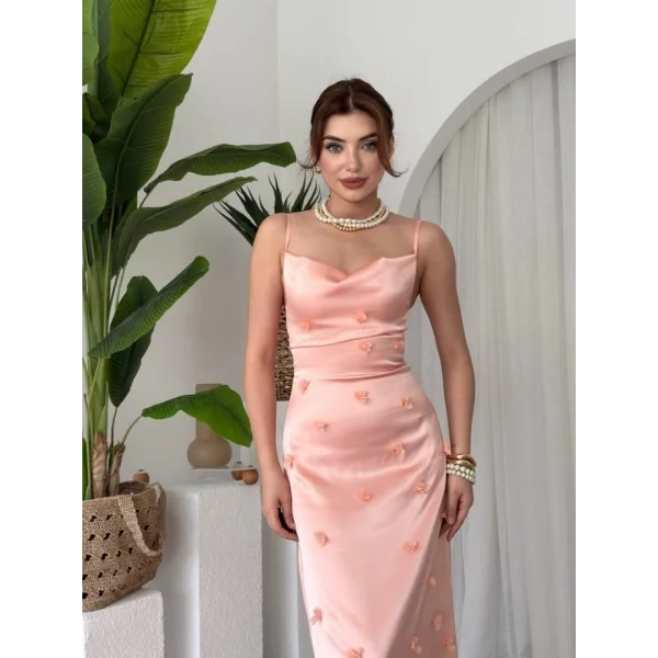 Dora Çiçek Detaylı Elbise