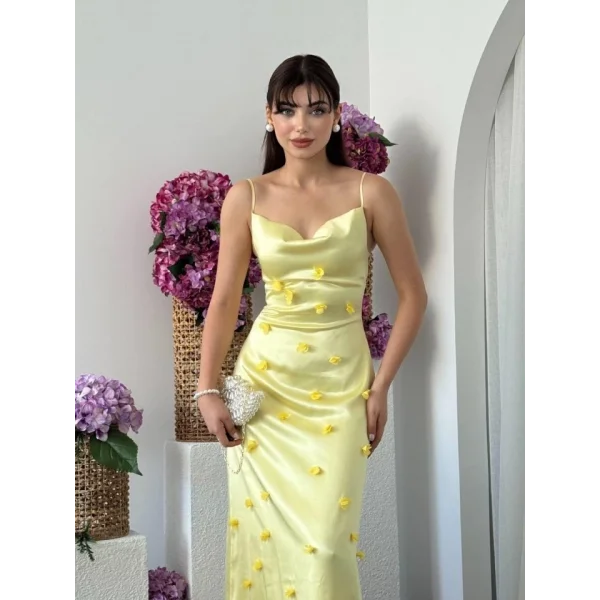 Dora Çiçek Detaylı Elbise