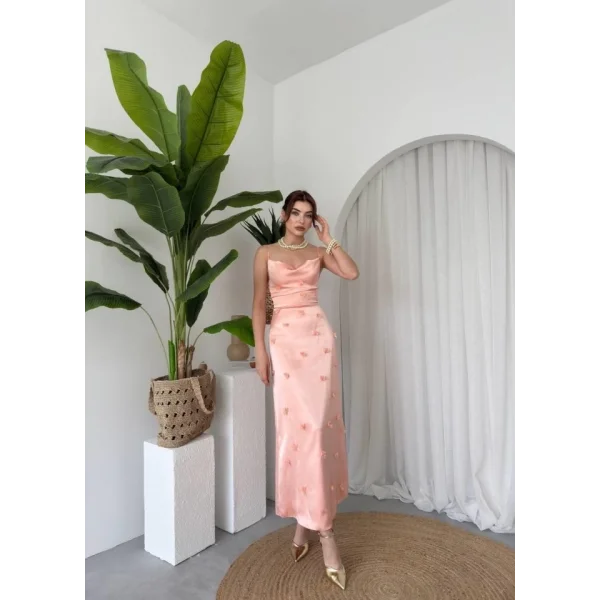 Dora Çiçek Detaylı Elbise