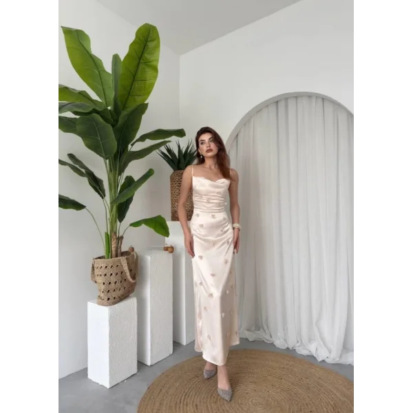 Dora Çiçek Detaylı Elbise