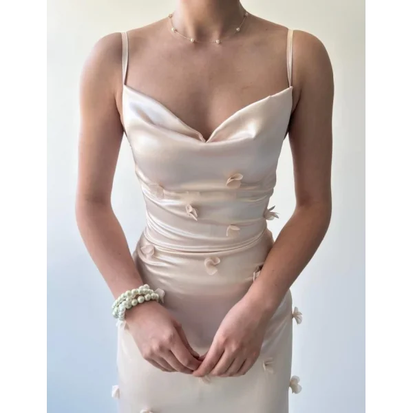 Dora Çiçek Detaylı Elbise