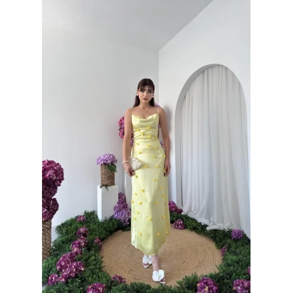 Dora Çiçek Detaylı Elbise