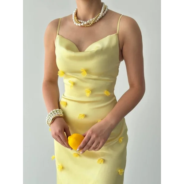 Dora Çiçek Detaylı Elbise