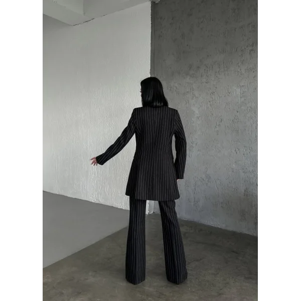 Dört Düğme Çi̇zgi̇li̇ Ceket