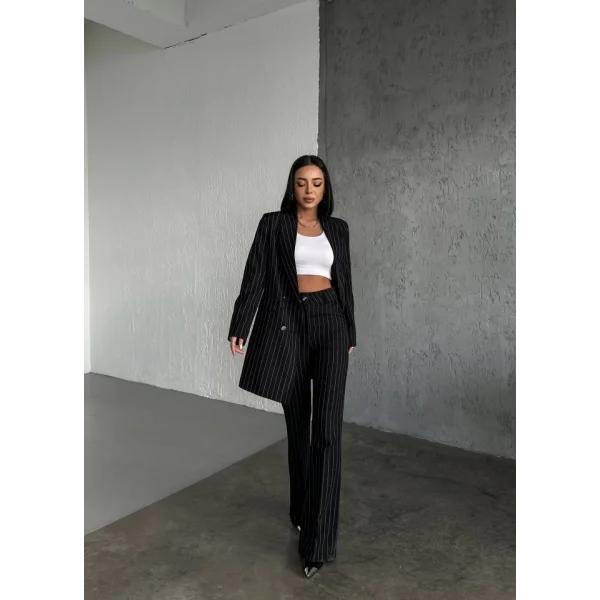 Dört Düğme Çi̇zgi̇li̇ Ceket