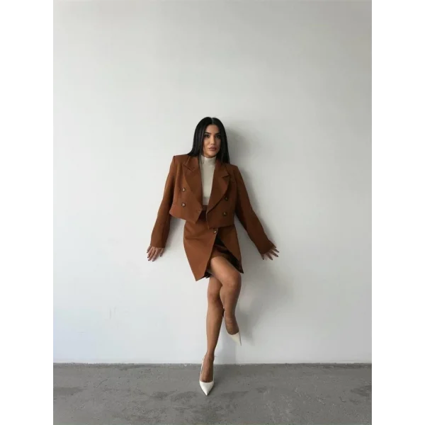 DÜĞE DETAYI ETEK  CROP CEKET TAKI  Kahverengi