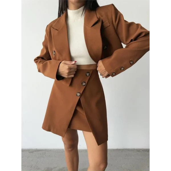 DÜĞE DETAYI ETEK  CROP CEKET TAKI  Kahverengi