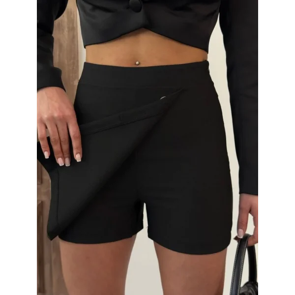 Düğme Detaylı Mini Şort Etek