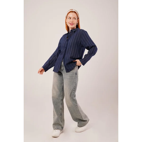 Düğmeli Ve Çizgi Detaylı acivert Gömlek