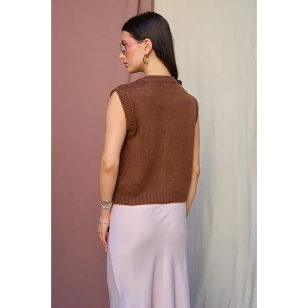 Düz Düğmeli Yelek  Süt Kahve