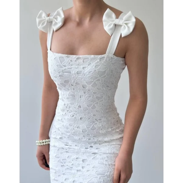 Egra Fiyonk Detaylı Elbise