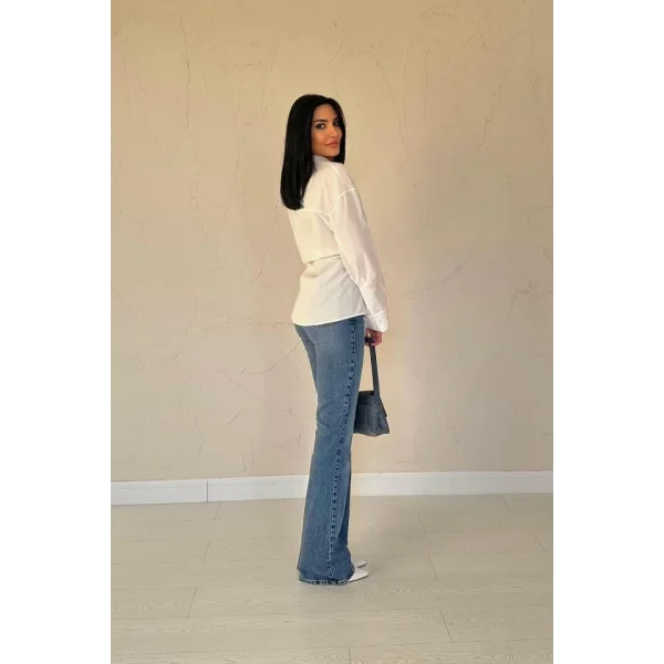 Ekru Düğme Detaylı Gömlek