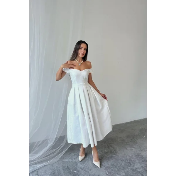 Ekru Jakarlı Elbise