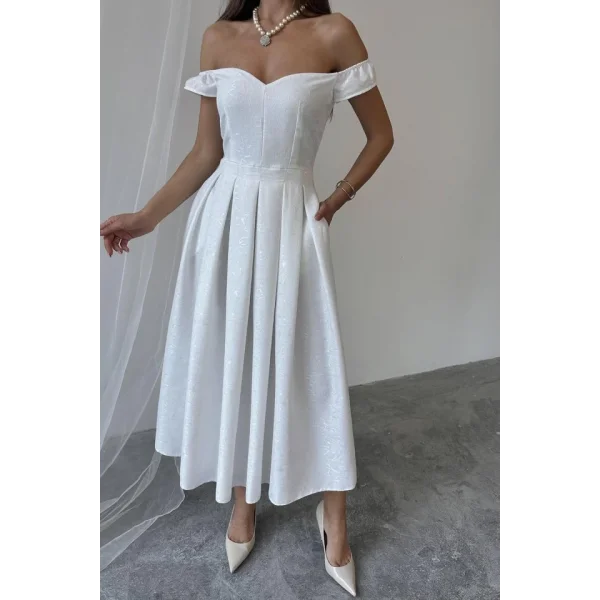 Ekru Jakarlı Elbise