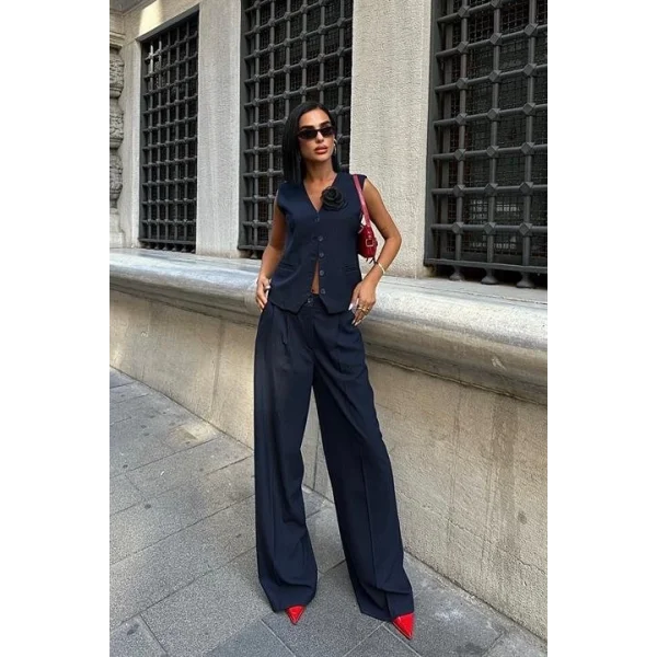 Elayne Akseuarlı Detay Yelek Takım 9900