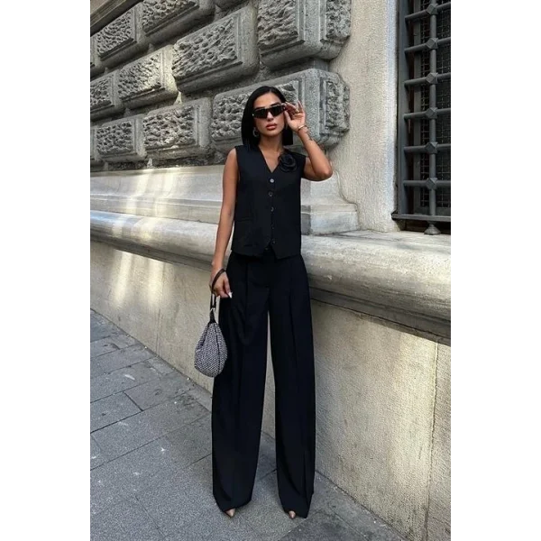 Elayne Akseuarlı Detay Yelek Takım 9900