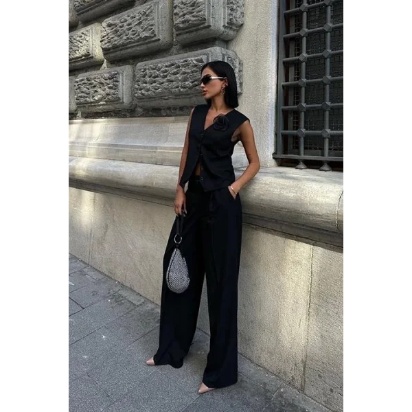 Elayne Akseuarlı Detay Yelek Takım 9900