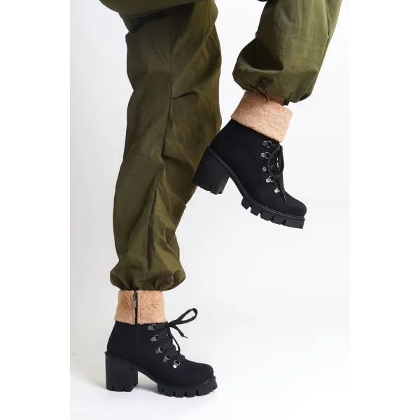 EMMA Bağcıklı Fermuarlı Ortopedik Taban Topuklu Kürk Detaylı Süet Kadın Bot SST - Siyah