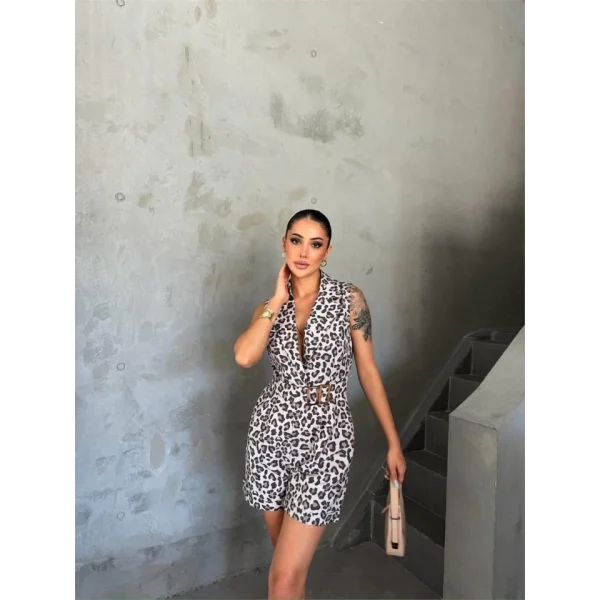 EOPAR ŞORT TUU CEKET YAKA TOKA DETAYI  eopar