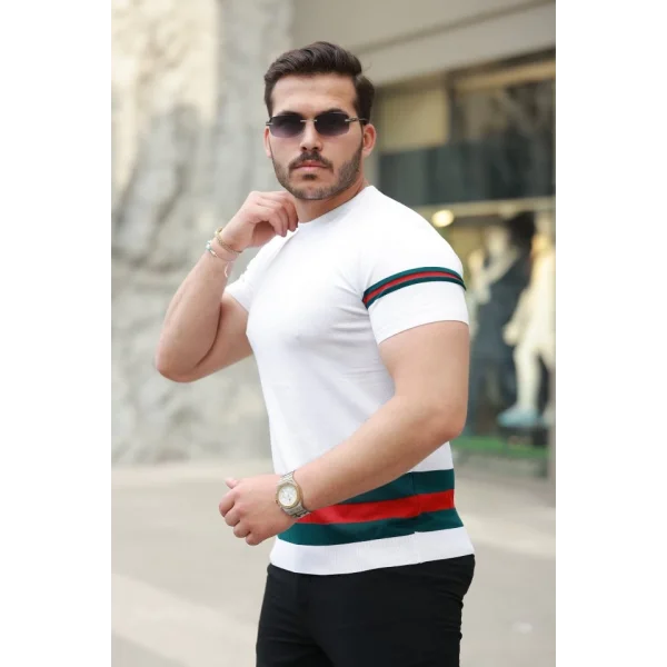 Erkek Bisiklet Yaka Bel Ve Kol şerit Desenli Kısa Kollu Tişört